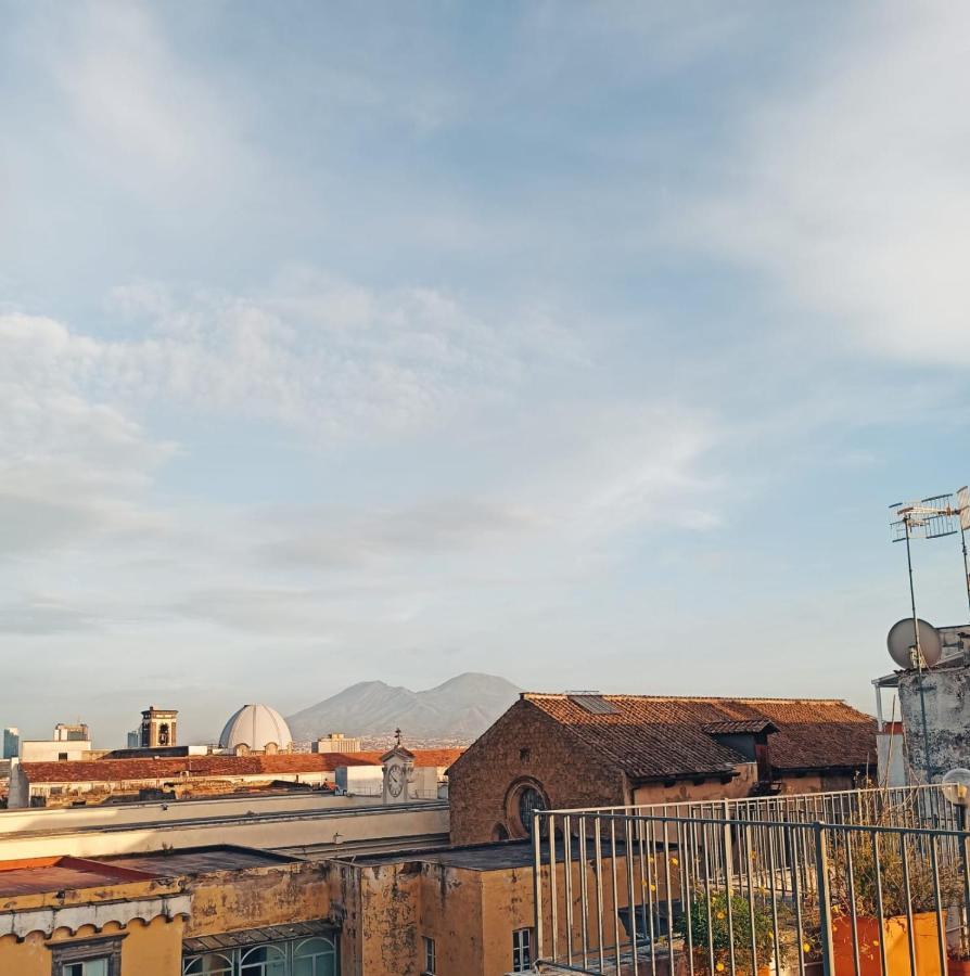 Отель La Terrazza Delle Fate Неаполь Экстерьер фото